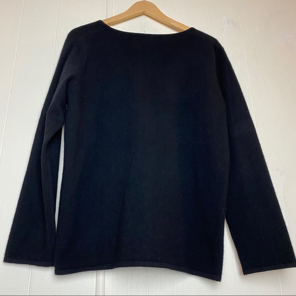 Talbots Black Cashmere Appliquéd V-neck Sweater Women’s Size Large - Picture 2 of 12